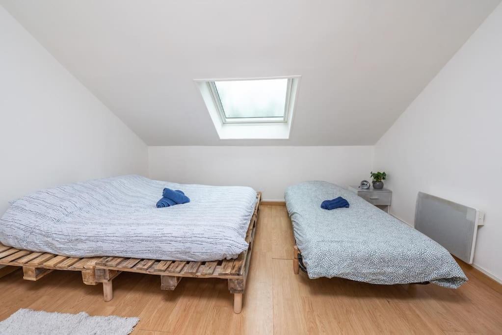 Duplex Cosy Et Contemporain Avec Parking Prive Apartment Amiens Luaran gambar